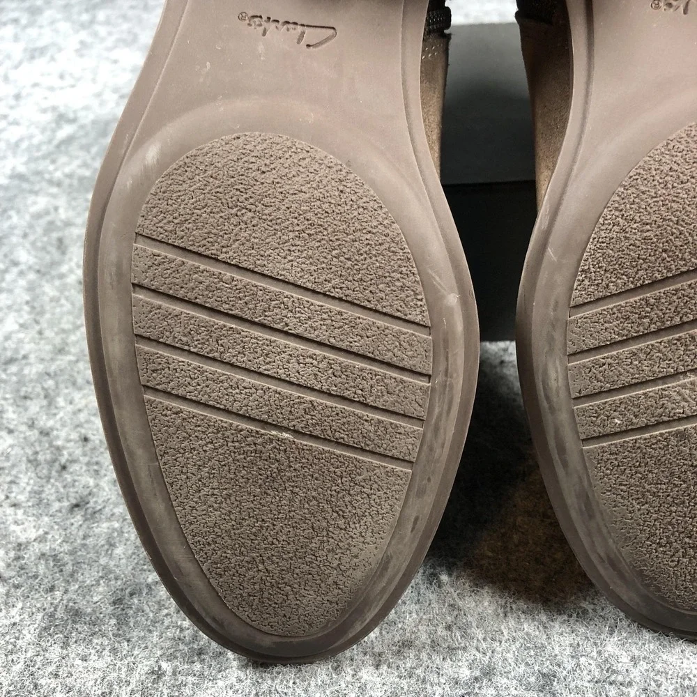 Clarks Ankle Boots Women's Size 9.5 M Suede Leather Side‎ Zip Block Heel Booties